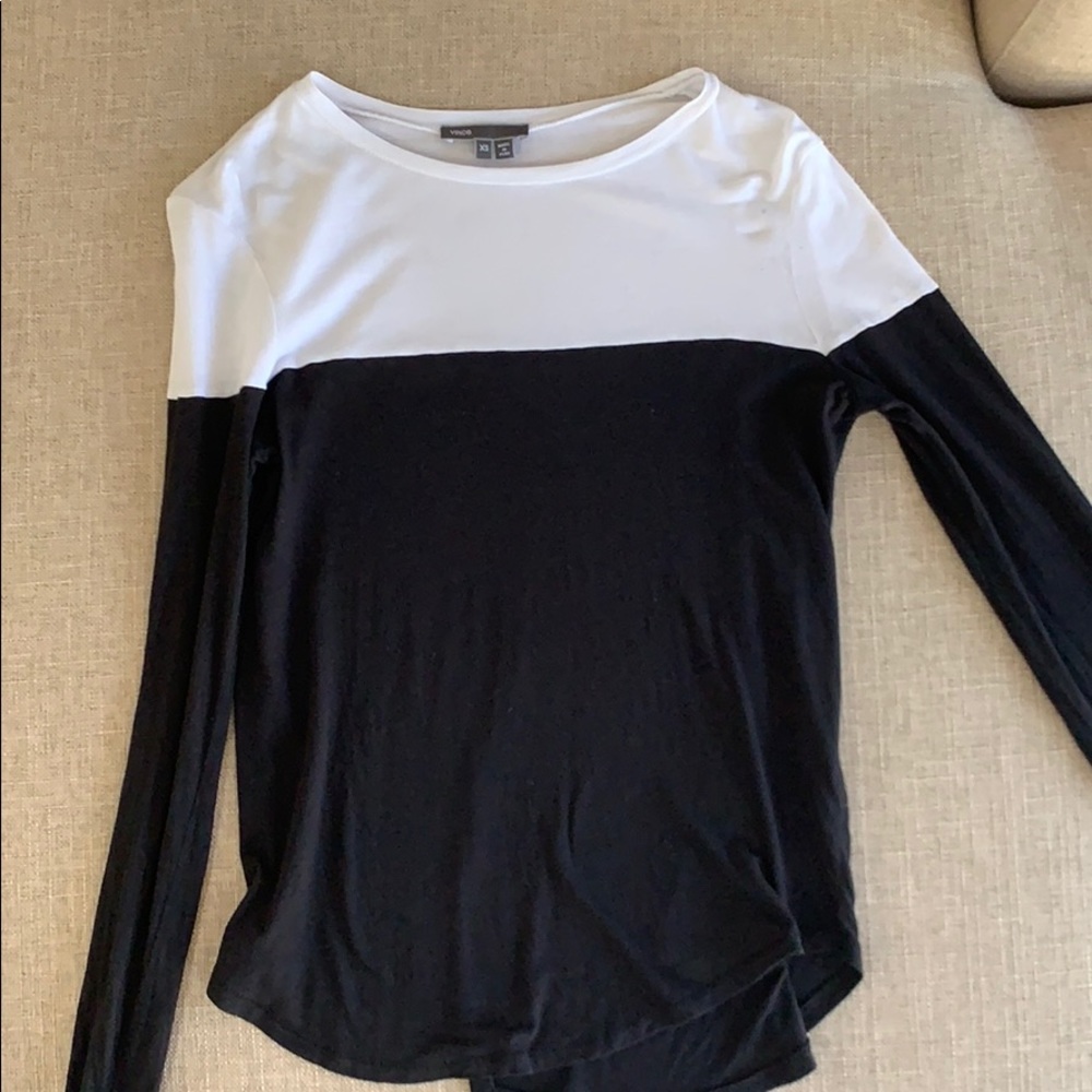 Vince blocked top